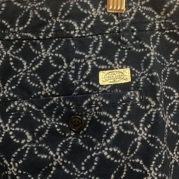 LRL Lauren Jeans Company Blue Circle Print Cotton Shorts, Size 10 - Picture 8 of 11